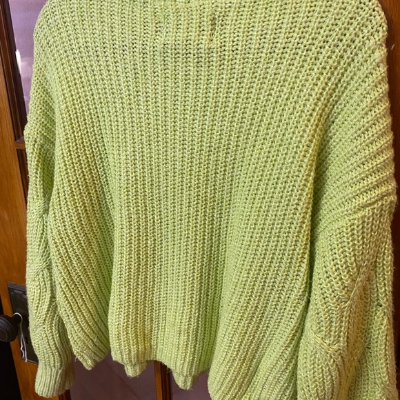 AE Cable Knit Mock Neck Lime Green Cropped Sweater - Picture 4 of 4